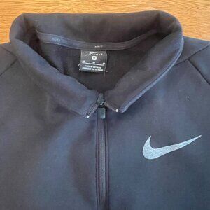 Nike Dri-Fit 1/2 Zip front (Mens M-Black)
